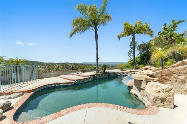 4525 Tenango DR, Woodland Hills, CA 91364