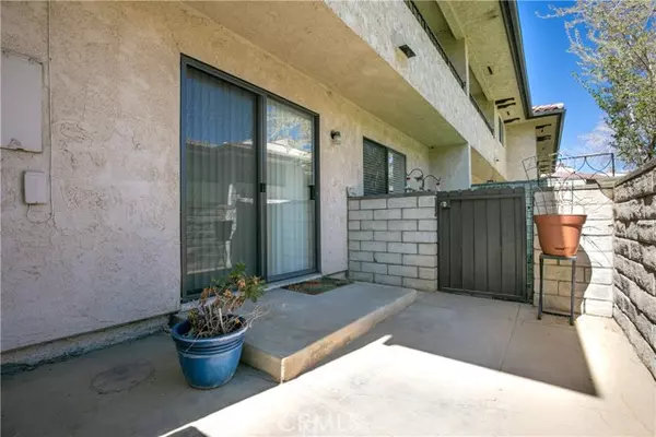 Palmdale, CA 93551,223 Eagle LN