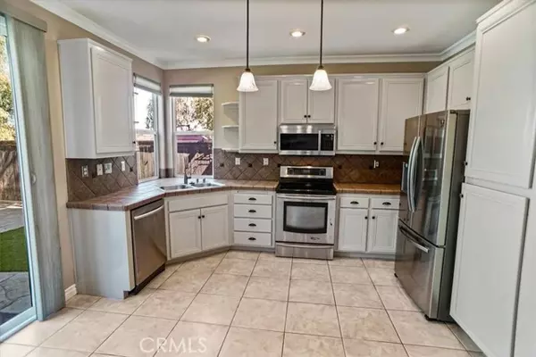 Castaic, CA 91384,30378 Cedar Oak LN