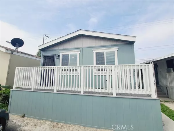4889 Holly Ave, Long Beach, CA 90805