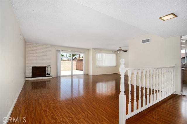 North Hollywood, CA 91605,12731 Stagg ST