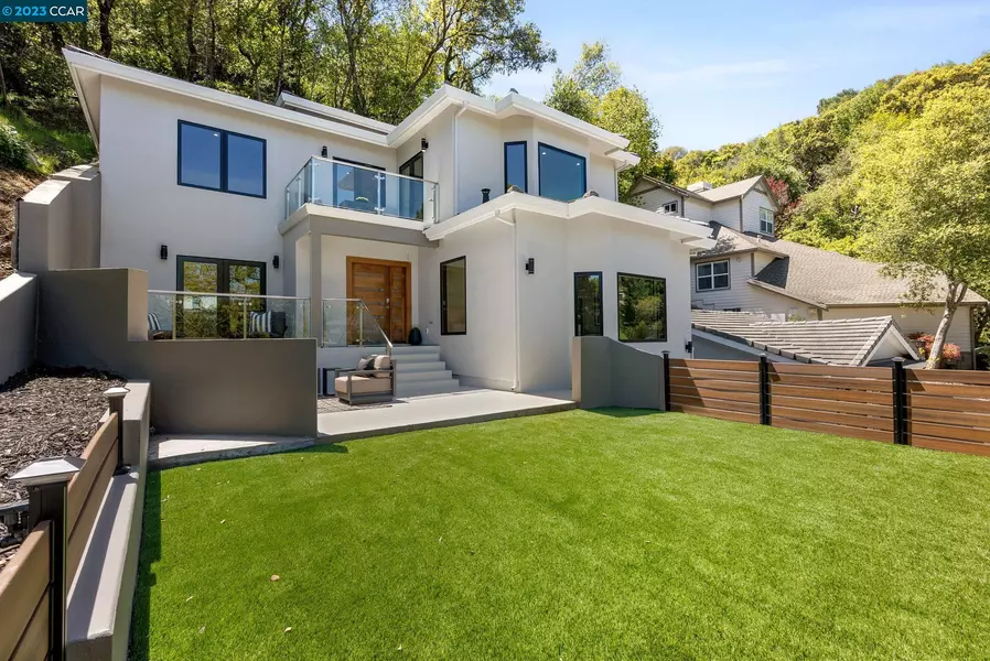 44 Oak Rd, Orinda, CA 94563