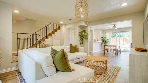 27469 Country Glen RD, Agoura Hills, CA 91301