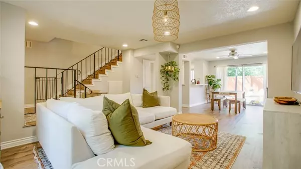 27469 Country Glen RD, Agoura Hills, CA 91301