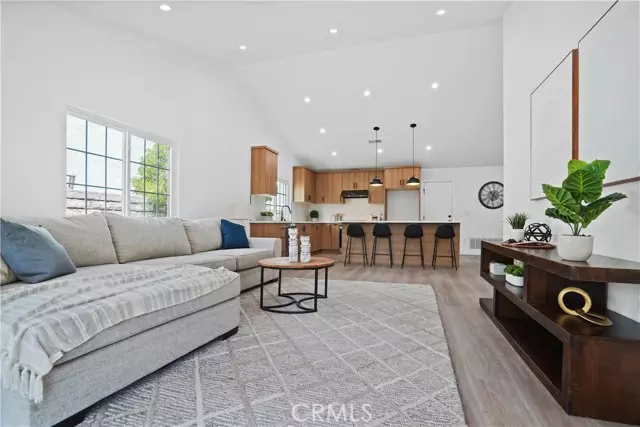 West Hills, CA 91307,7115 Royer AVE