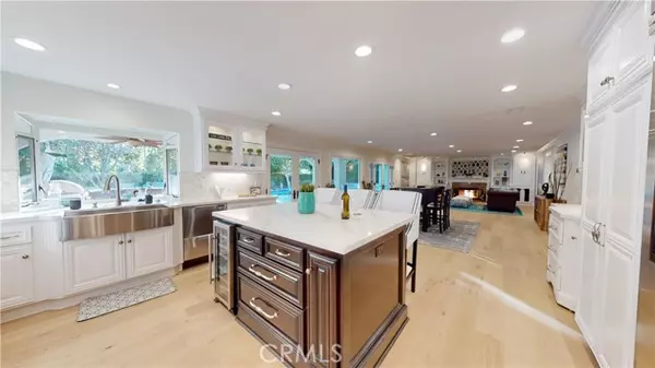 Agoura Hills, CA 91301,5817 Woodglen DR