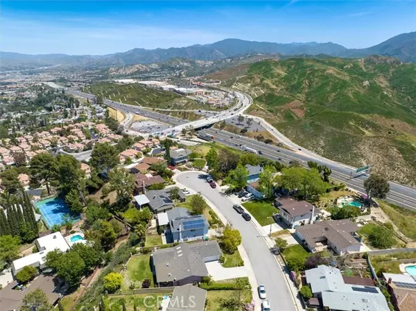 Newhall, CA 91321,19505 Goldstream WAY