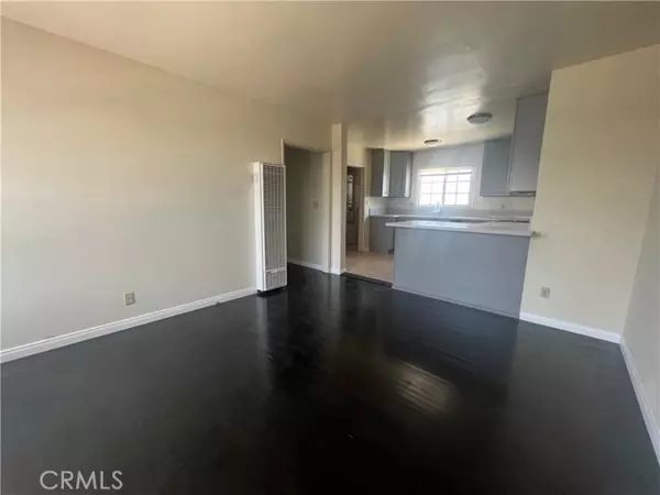 Hawthorne, CA 90250,4016 W 130th ST B