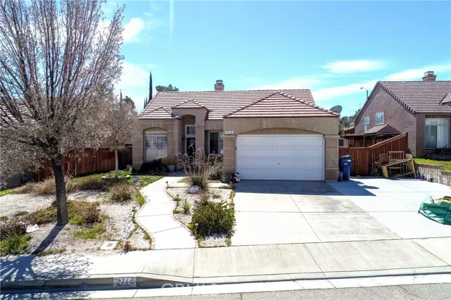 2744 Edgewood CT, Palmdale, CA 93551