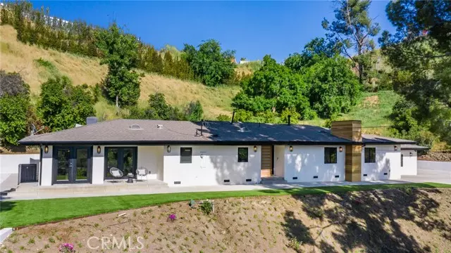 Woodland Hills, CA 91364,5171 Dumont PL