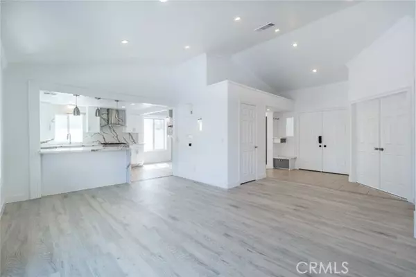 Palmdale, CA 93551,1565 Kings RD