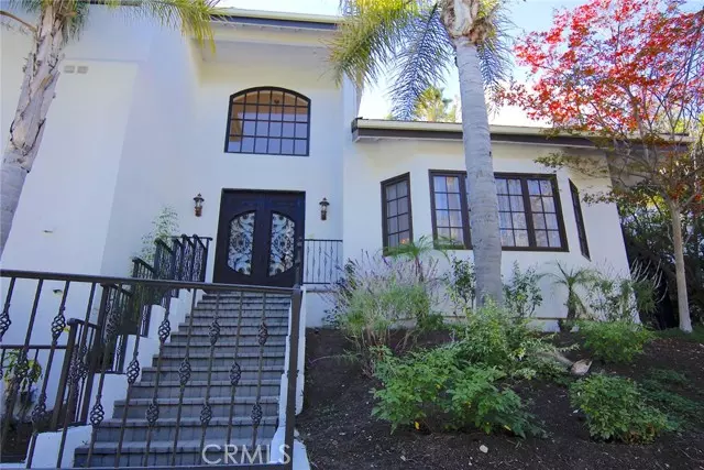 15020 Encanto DR, Sherman Oaks, CA 91403