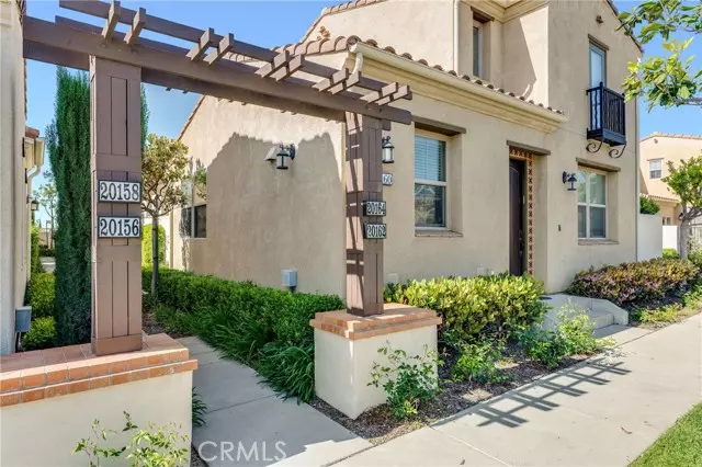 20164 Pienza LN, Porter Ranch, CA 91326