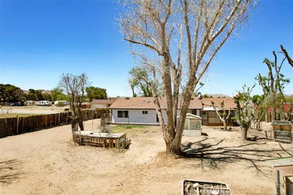 Lancaster, CA 93535,40942 168th ST