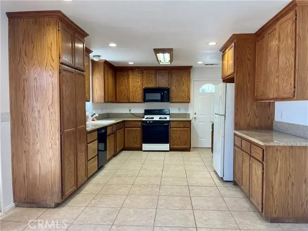 Landers, CA 92285,59549 Mitch LN