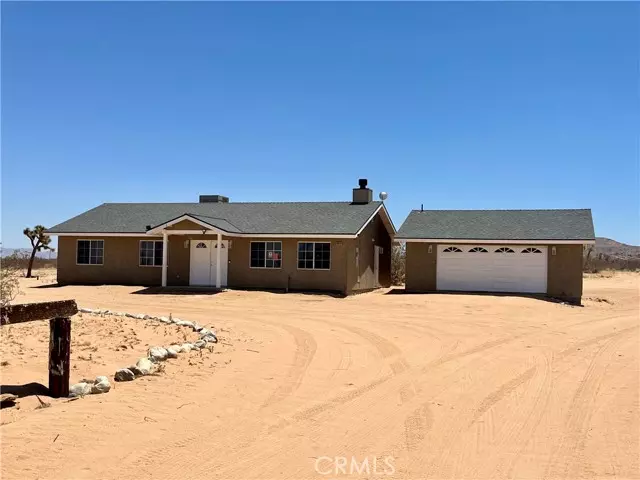 Landers, CA 92285,59549 Mitch LN