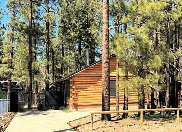 Big Bear City, CA 92314,913 E Fairway BLD