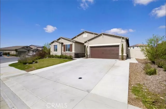 1099 Poinsettia CIR, Calimesa, CA 92320