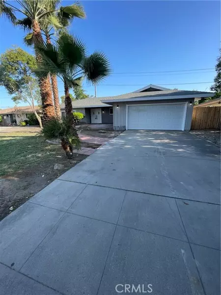 743 Almond DR, Clovis, CA 93612