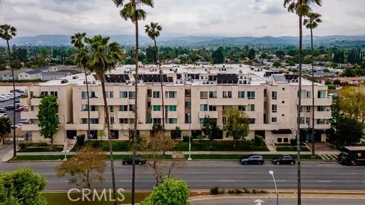 Reseda, CA 91335,19350 Sherman Way 212