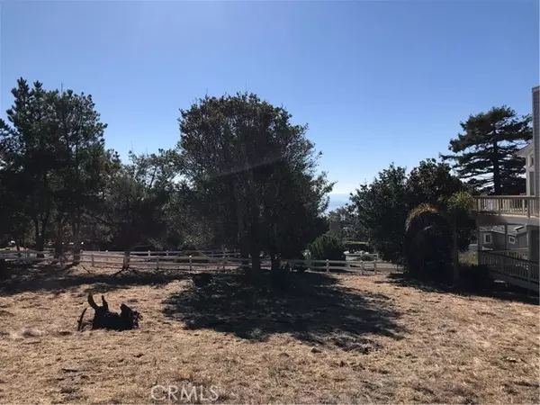 Cambria, CA 93428,930 Drake ST