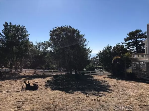 Cambria, CA 93428,930 Drake ST