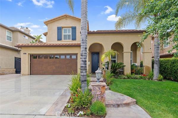 19719 Paige PL, Saugus, CA 91350