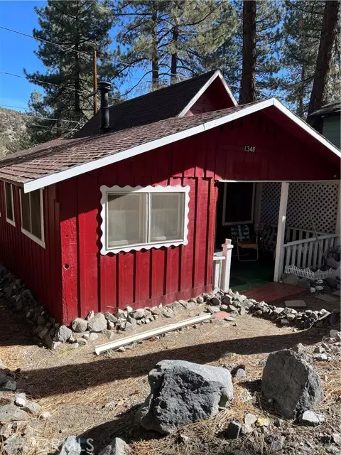 Wrightwood, CA 92397,1348 Helen ST