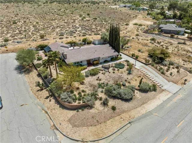 31950 Crystalaire DR, Llano, CA 93544