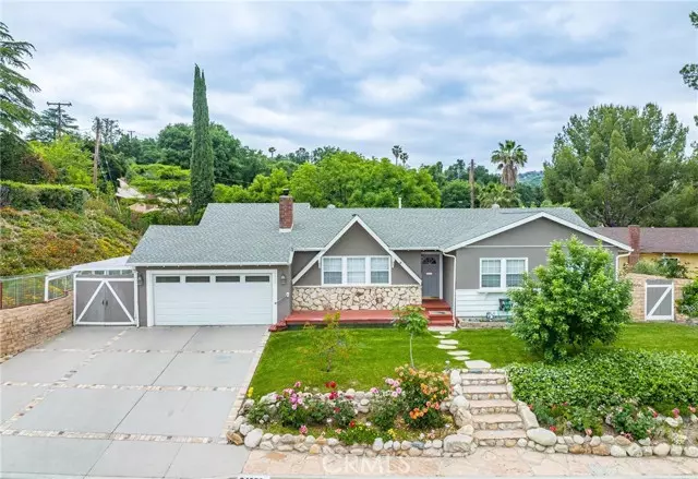 Newhall, CA 91321,24356 Shadeland DR