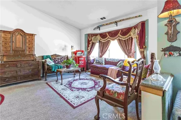 Oak Hills, CA 92344,6850 Oak Hill RD