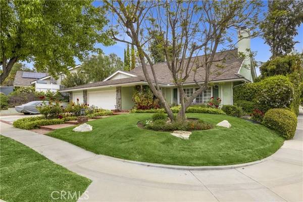 5204 Ambridge DR, Calabasas, CA 91301