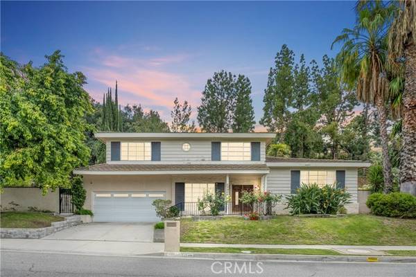 22406 Dardenne ST, Calabasas, CA 91302