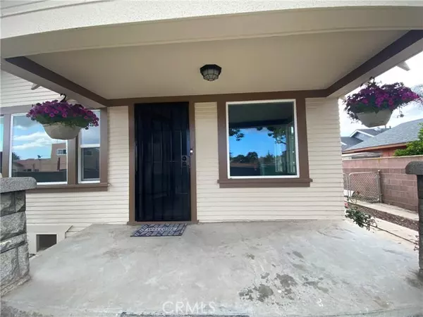 Wilmington, CA 90744,323 W L ST