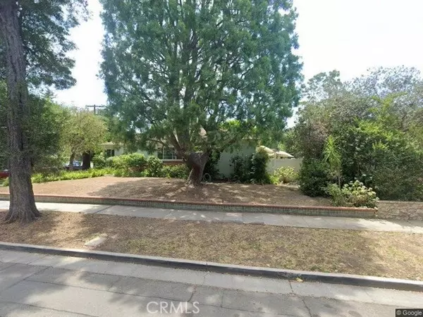 Studio City, CA 91604,12100 Hillslope ST