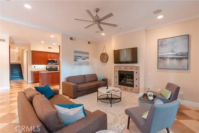433 Iris AVE, Corona Del Mar, CA 92625