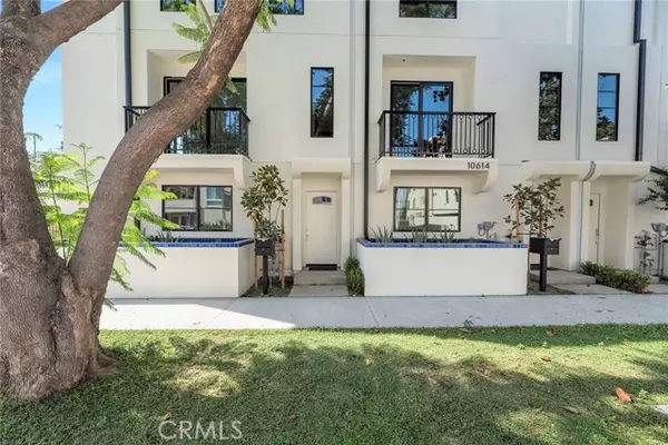 10614 Bloomfield ST, Toluca Lake, CA 91602