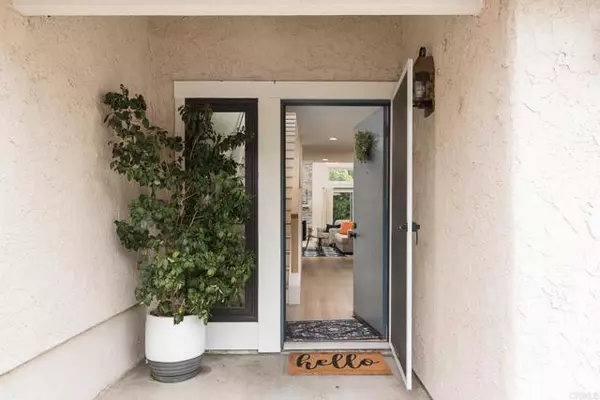 Newbury Park, CA 91320,2037 Shoemaker LN