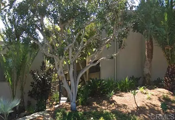 157 W Glaucus ST C, Encinitas, CA 92024