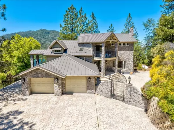 Bass Lake, CA 93604,38786 Fawn Point LN