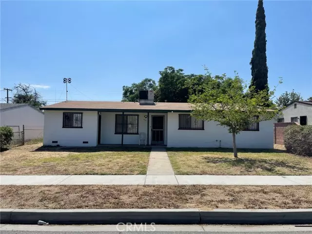 9416 Cedar AVE, Bloomington, CA 92316