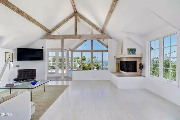 Studio City, CA 91604,3145 Coldwater Canyon AVE