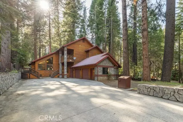 7724 Forest DR, Fish Camp, CA 93623