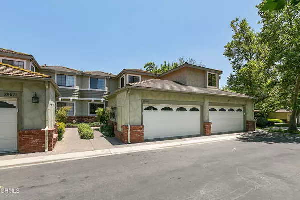 29669 Strawberry Hill DR, Agoura Hills, CA 91301