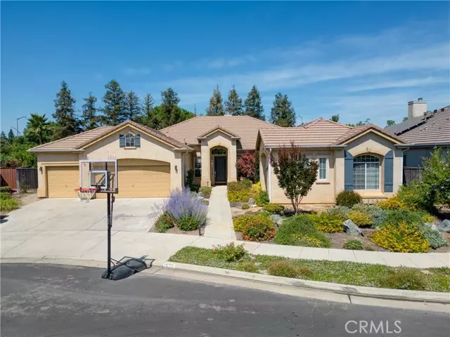 1532 N Gateway AVE, Clovis, CA 93619