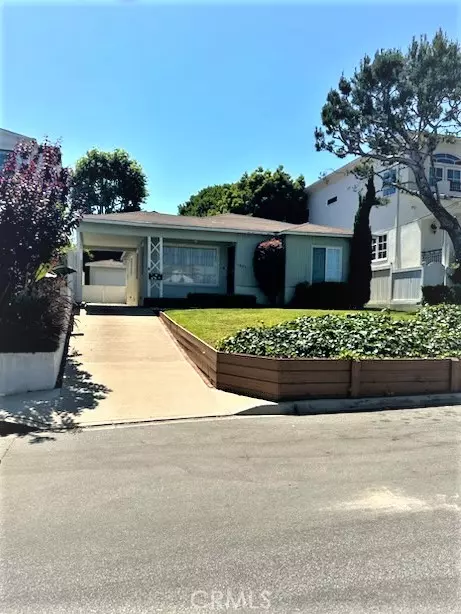 1801 Pine AVE, Manhattan Beach, CA 90266