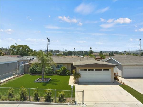 412 Roberts AVE, Moorpark, CA 93021