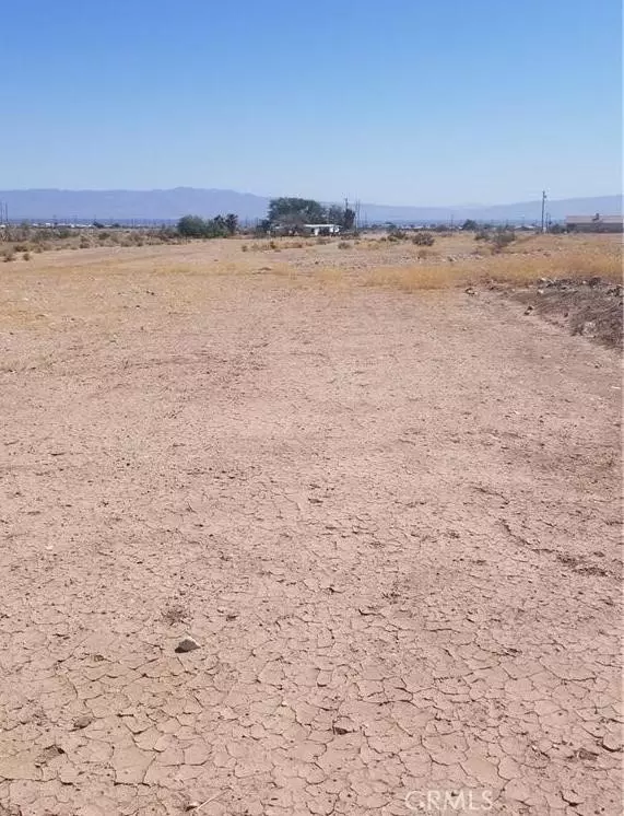 2468 Cedar AVE, Salton City, CA 92274