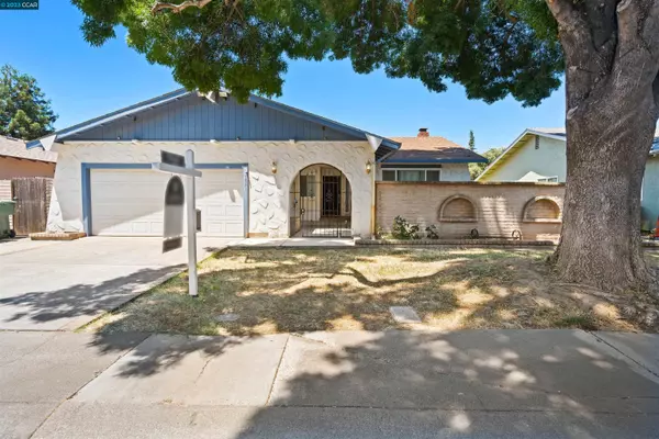 1521 Swarthmore Dr, Modesto, CA 95358