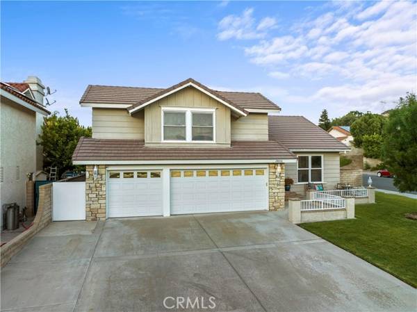 28036 Charles DR, Saugus, CA 91350